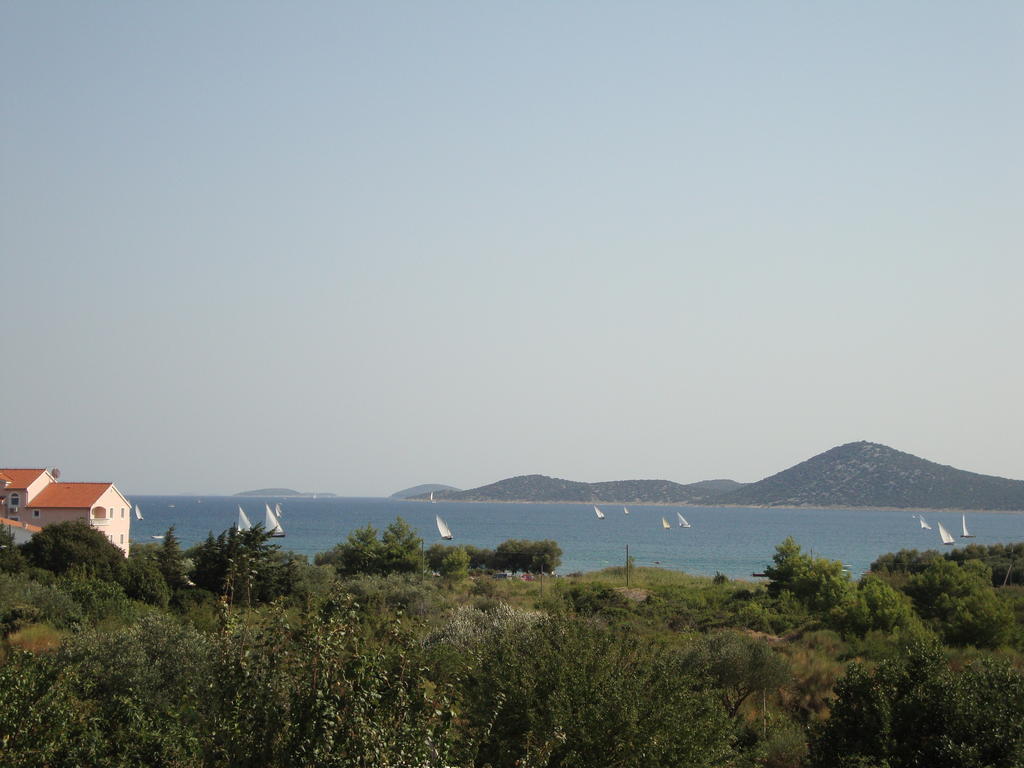 Adria Sun Apartments Βόντιτσε Εξωτερικό φωτογραφία