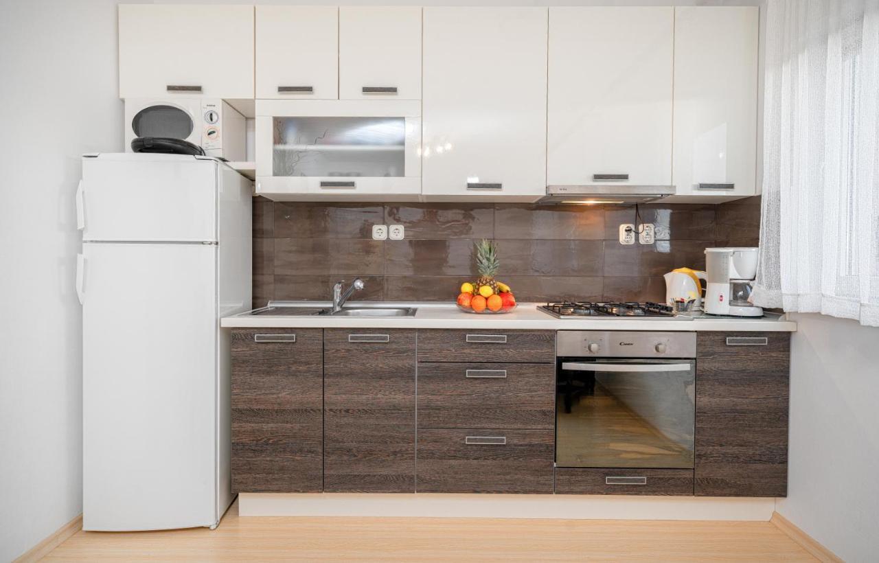 Adria Sun Apartments Βόντιτσε Εξωτερικό φωτογραφία