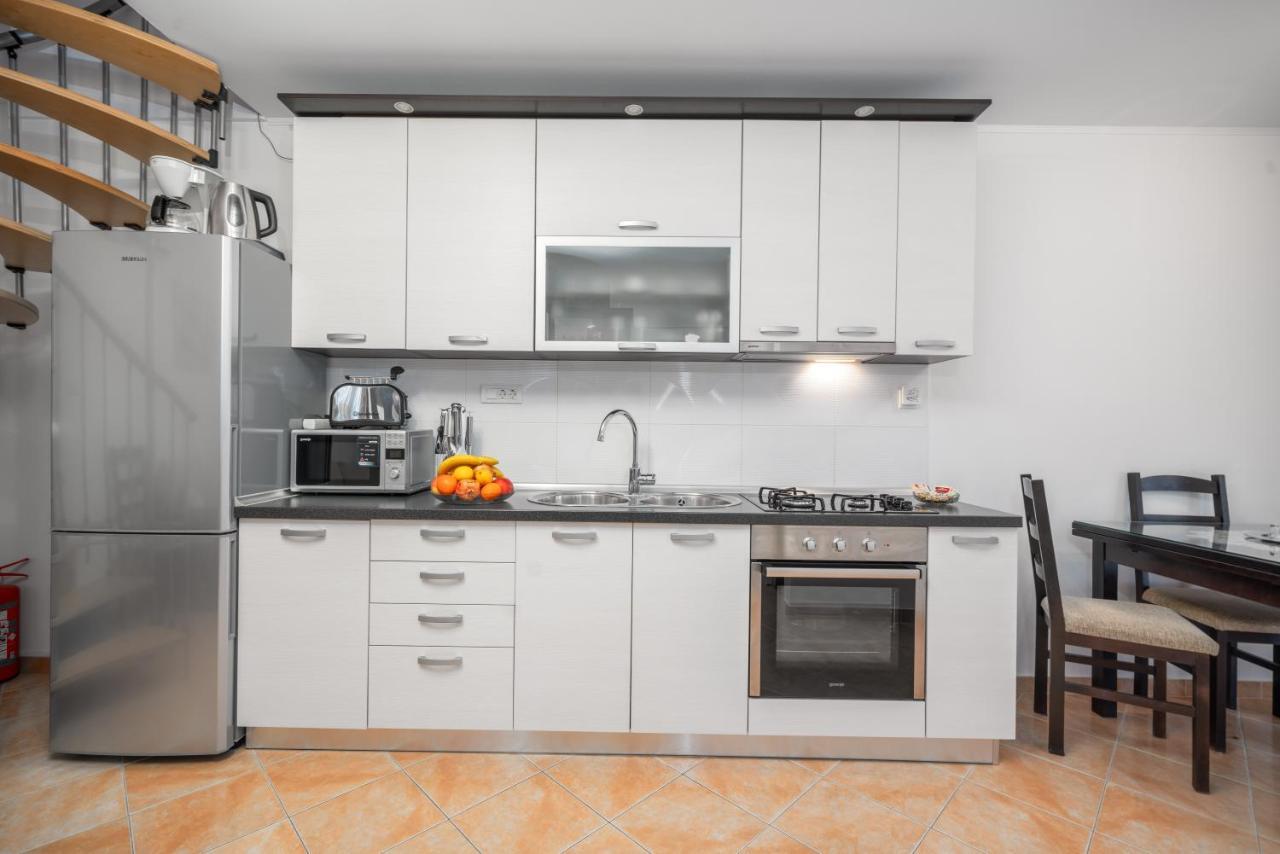 Adria Sun Apartments Βόντιτσε Εξωτερικό φωτογραφία